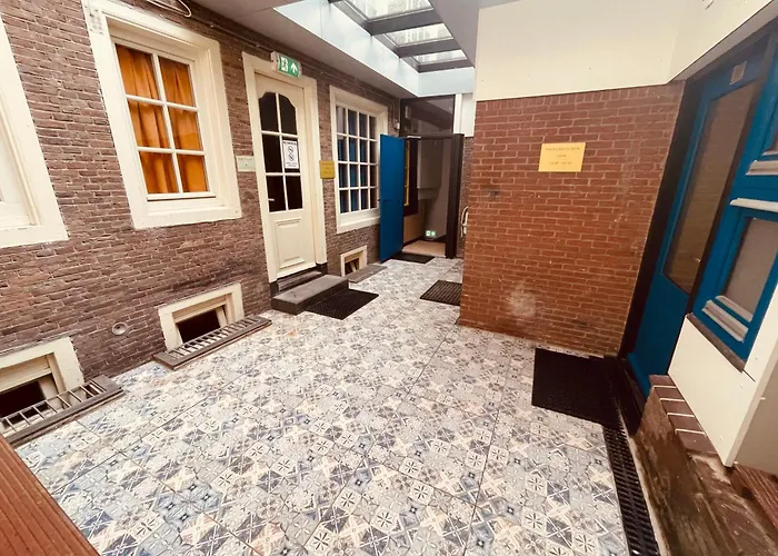 Heart Of Amsterdam Hostel